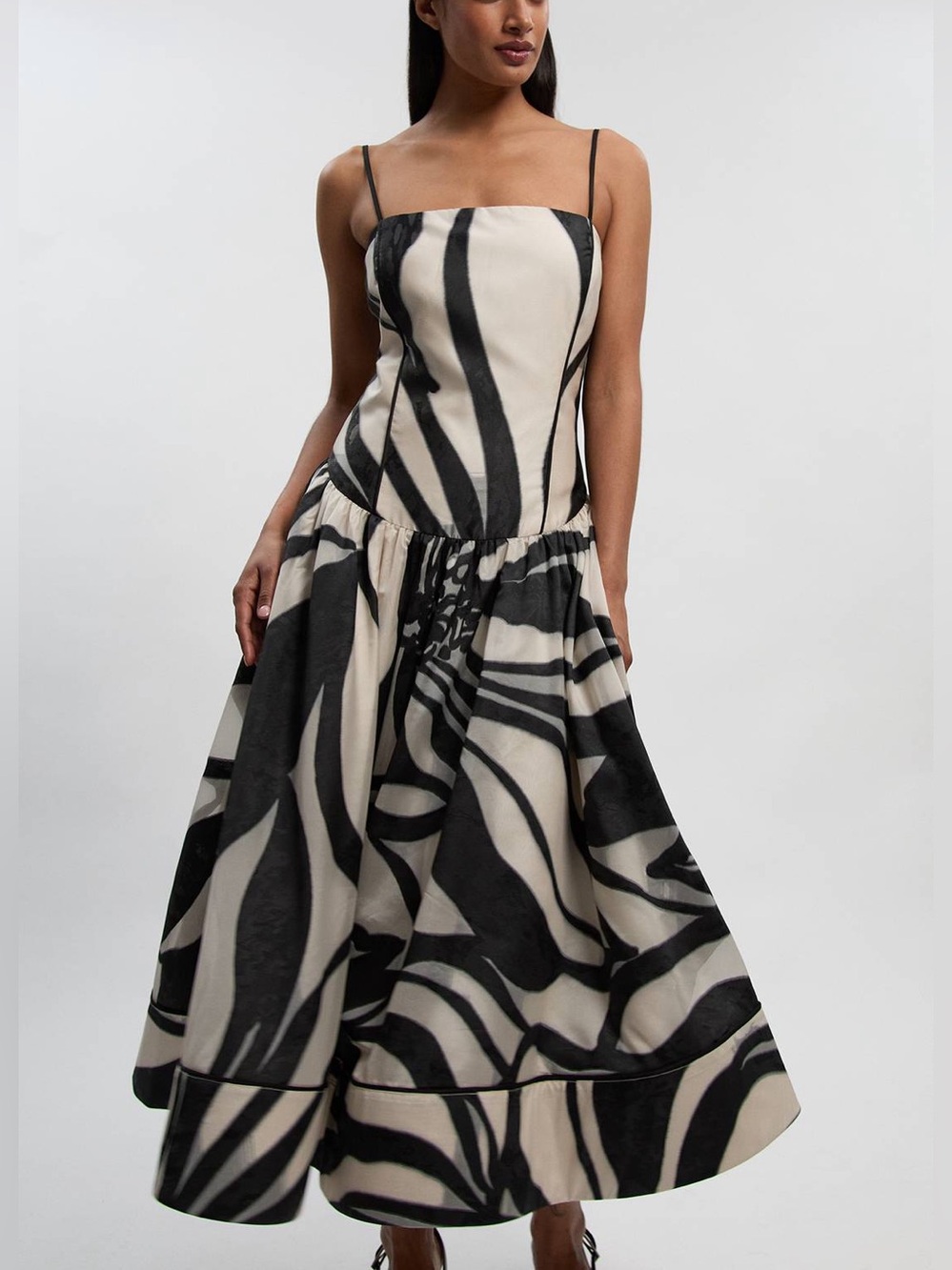 Karen Millen Black Jacquard Floral Print Woven Maxi Dress